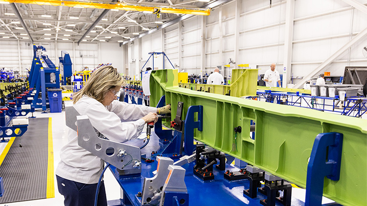 本田飞机公司宣布启动HondaJet Echelon型号审定试验机的生产 <br>面向首飞 阔步前行