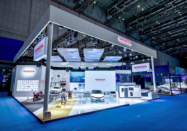 首届进博会盛大开幕  Honda带你驰骋海陆空