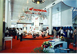 Honda出展2002年中国警用装备国际展览会