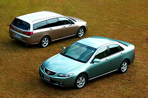 Honda【新款雅阁／两厢雅阁】荣获2002～2003年度日本年度车大奖