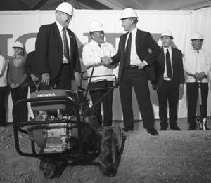 美国本田印地安纳新汽车工厂举行奠基仪式