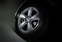 2010 MDX激扬上市-光炫动感的铝合金轮毂