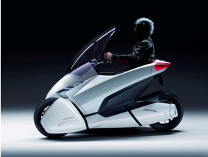 Honda 3R-C Concept(乘坐驾驶时)